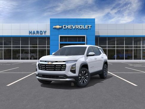 New 2027 Chevrolet Equinox LT FWD image 8