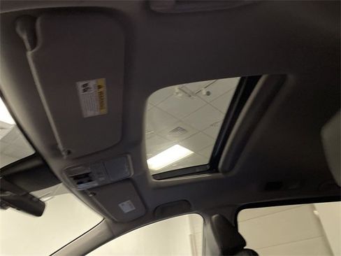 Used 2024 Honda Odyssey EX-L image 21