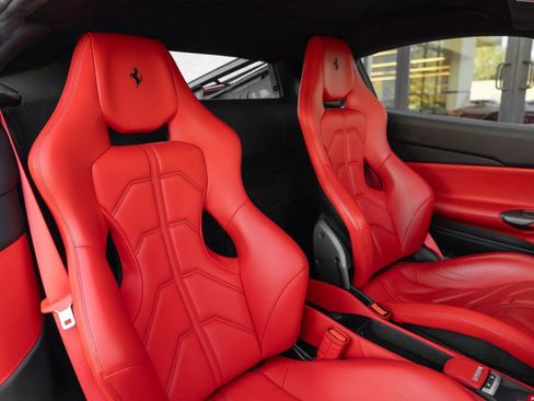 Used 2017 Ferrari 488 GTB RWD image 18