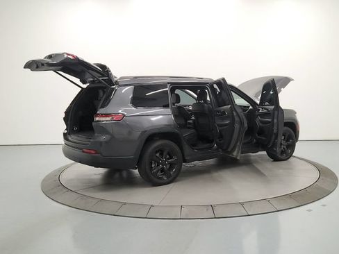 Used 2021 Jeep Grand Cherokee L Laredo AWD/4WD image 16