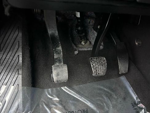 Used 2018 Chevrolet Cruze LS image 29