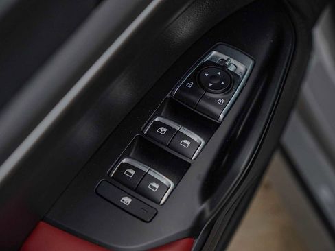 Used 2024 Kia K5 GT-Line w/ GT-Line Premium Package image 25