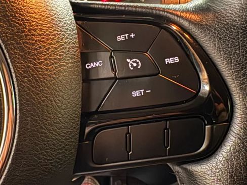 Used 2020 Jeep Renegade Altitude AWD/4WD image 31