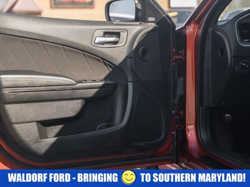 Used 2022 Dodge Charger R/T w/ Blacktop Package image 41