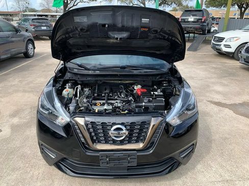 Used 2020 Nissan Kicks SR w/ SR Premium Package FWD image 20