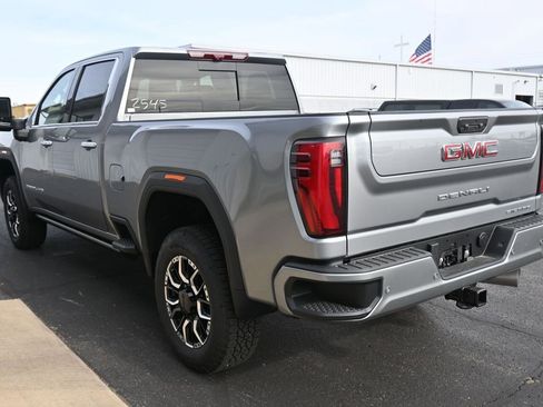 New 2026 GMC Sierra 2500 Denali w/ Denali Reserve Package image 8