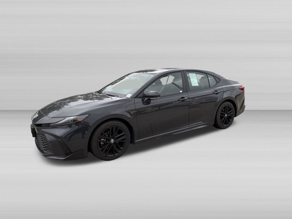 Used 2025 Toyota Camry SE FWD image 11