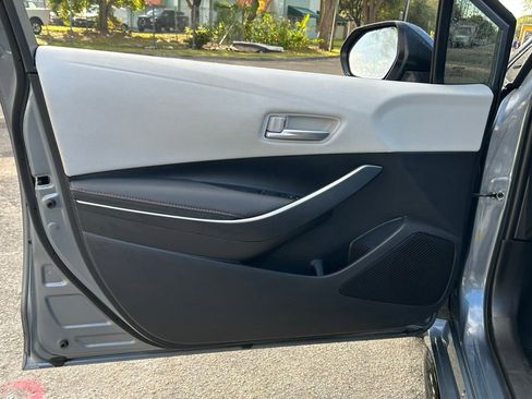 Used 2024 Toyota Corolla SE image 40