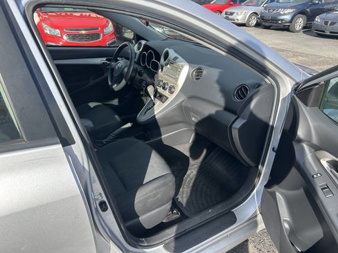 Used 2009 Toyota Matrix S image 12