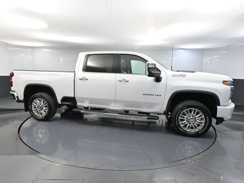 Used 2021 Chevrolet Silverado 2500 High Country AWD/4WD image 4