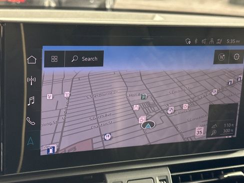 Used 2023 Audi SQ5 Premium Plus w/ Premium Plus Package image 18