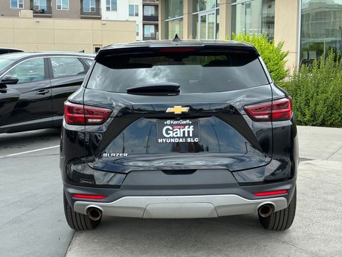 Used 2023 Chevrolet Blazer LT FWD image 5
