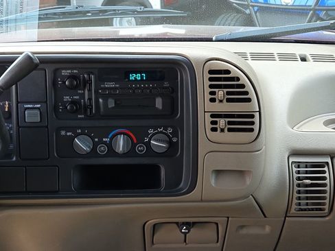 Used 1996 Chevrolet Silverado 1500 2WD Extended Cab image 13