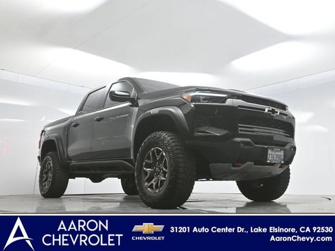Used 2024 Chevrolet Colorado ZR2 w/ ZR2 Convenience Package III AWD/4WD image 2