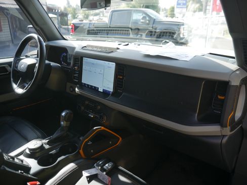 Certified 2022 Ford Bronco Badlands image 29