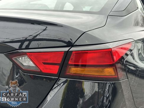 Used 2025 Nissan Altima 2.5 S image 12