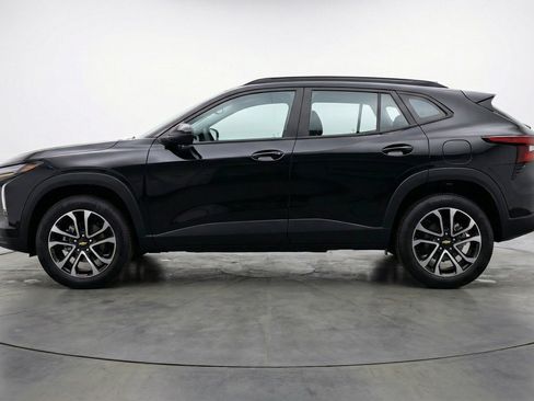 Used 2025 Chevrolet TrailBlazer LT image 5