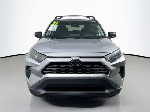 Used 2021 Toyota RAV4 LE FWD image 11