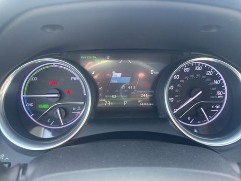 Used 2018 Toyota Camry XLE w/ Audio Package FWD image 15