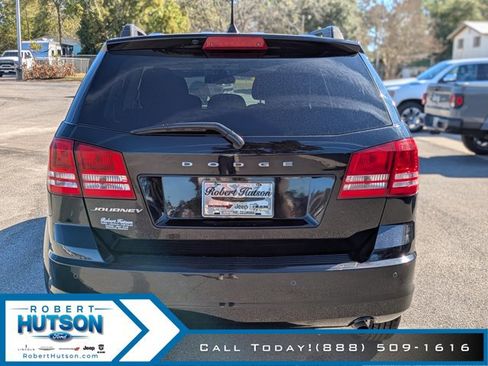 Used 2020 Dodge Journey SE w/ SE Popular Equipment Group image 7