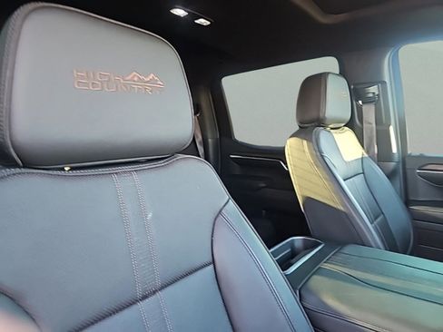 Used 2023 Chevrolet Silverado 1500 High Country w/ High Country Premium Package image 38