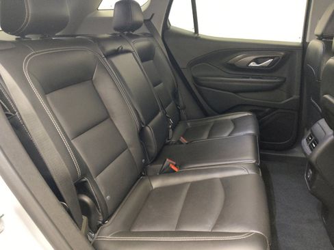 Used 2022 GMC Terrain SLT image 19