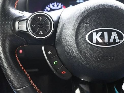 Used 2019 Kia Soul ! FWD image 25