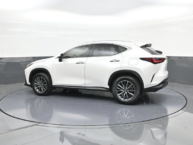 Used 2024 Lexus NX 250 FWD w/ Towing Package (2000 Lbs) image 5