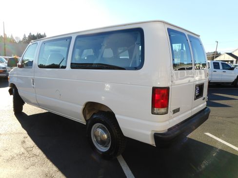 Used 1999 Ford E-350 and Econoline 350 XL image 5