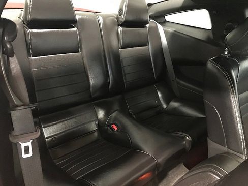 Used 2013 Ford Mustang Premium image 15