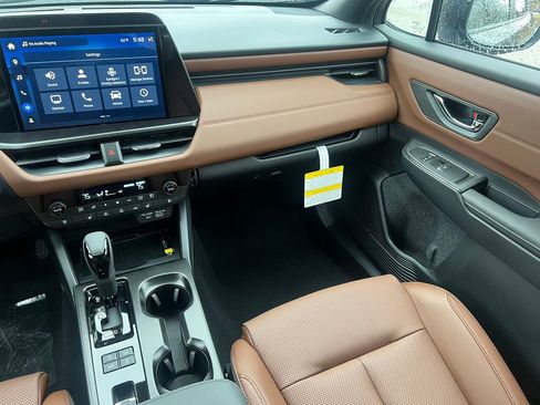 New 2026 Subaru Outback Touring XT image 38