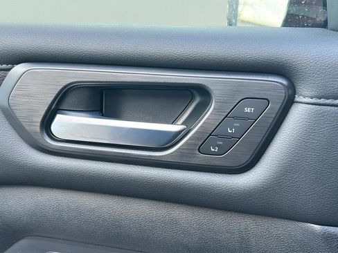 New 2026 Nissan Armada SL image 13