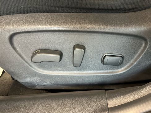 Used 2019 Nissan Rogue SV AWD/4WD image 20