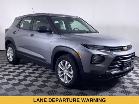 Certified 2023 Chevrolet TrailBlazer LS FWD image 18