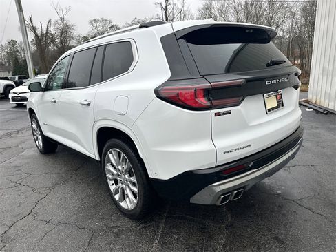 Used 2024 GMC Acadia Denali w/ Super Cruise Package image 8