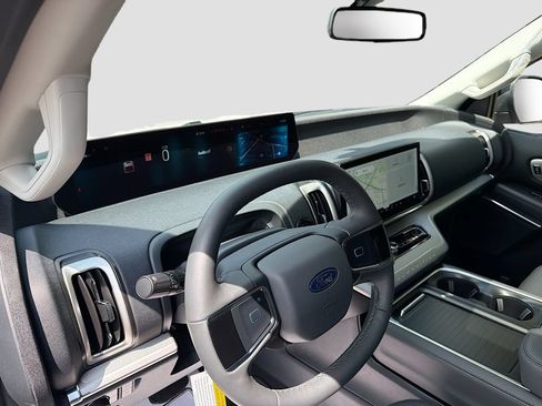 New 2026 Ford Expedition Max Active AWD/4WD image 9