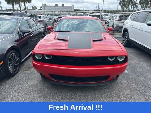 Used 2021 Dodge Challenger SXT w/ Plus Package RWD image 5