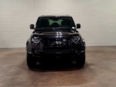 New 2026 Land Rover Defender 110 X-Dynamic SE image 9