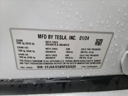 Used 2024 Tesla Model S image 23