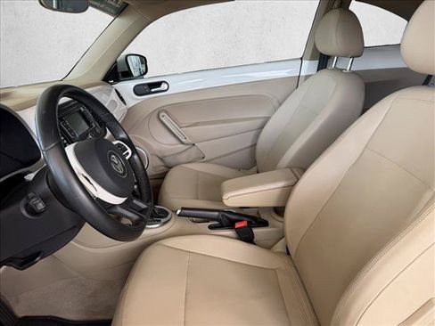 Used 2013 Volkswagen Beetle 2.5 FWD image 8
