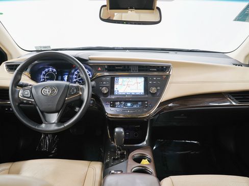 Used 2013 Toyota Avalon Limited FWD image 13