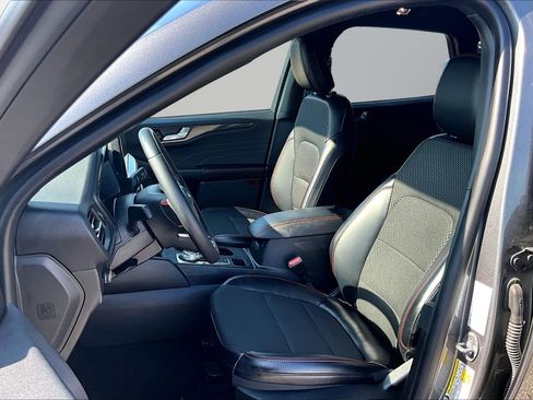 Used 2024 Ford Escape ST-Line w/ Tech Pack #1 AWD/4WD image 16