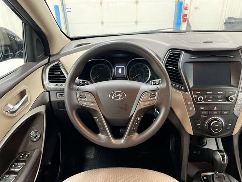 Used 2017 Hyundai Santa Fe Sport AWD/4WD image 11