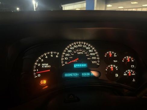Used 2005 Chevrolet Avalanche LS w/ Onstar Plus Package RWD image 25