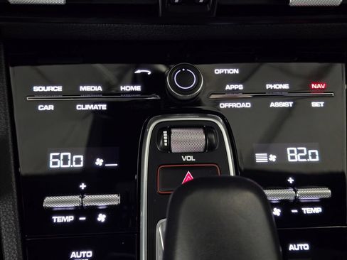 Certified 2023 Porsche Cayenne Platinum Edition AWD/4WD image 50