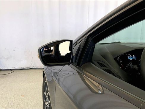 Used 2018 Ford Focus SEL image 10