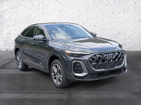 New 2026 Audi Q5 Premium Plus AWD/4WD image 2