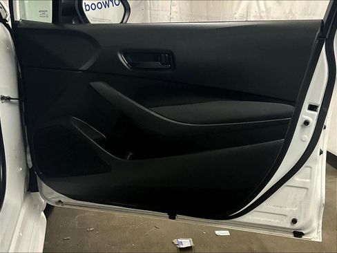 Used 2023 Toyota Corolla LE image 12