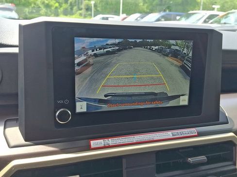 Used 2025 Toyota Tacoma SR5 RWD image 18