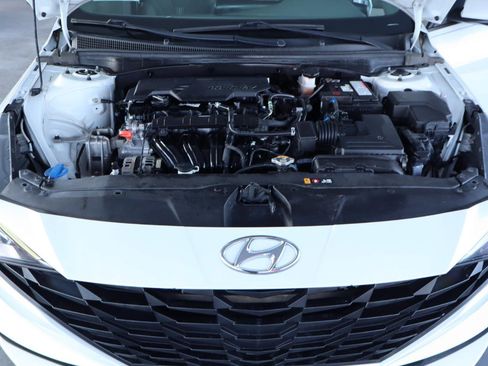 Used 2021 Hyundai Elantra SEL FWD image 37